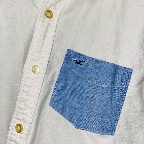 Hollister White Cotton Shirt with a Pocket - Picture 3 of 3